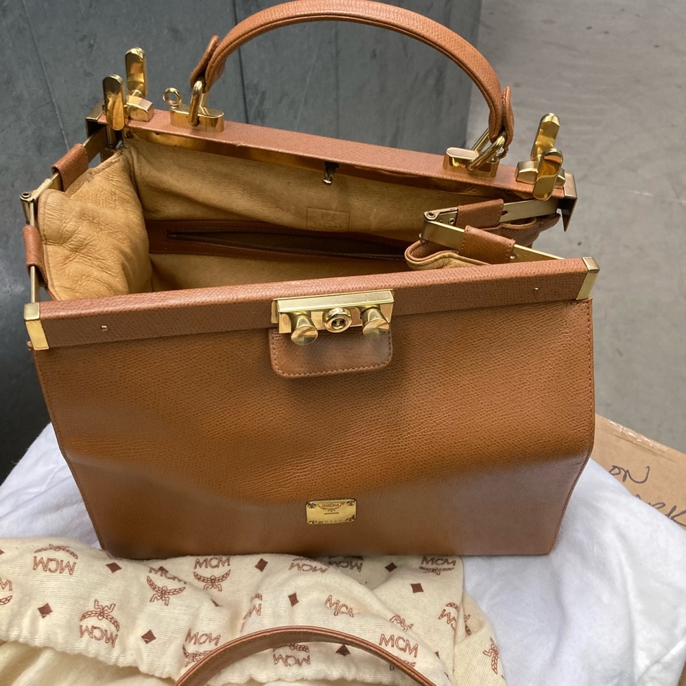 Vintage MCM train case / doctor’s bag - Picture 10 of 11